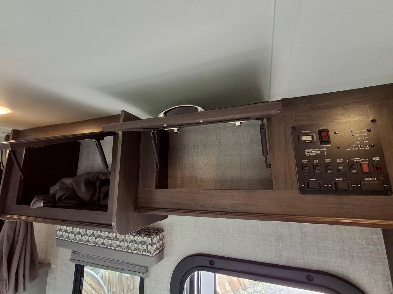 Gulf Stream Conquest  2021