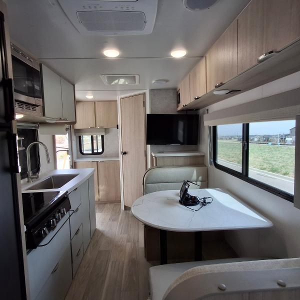 Winnebago Micro Minnie  2023