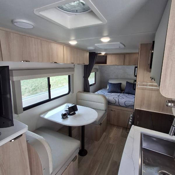 Winnebago Micro Minnie  2023