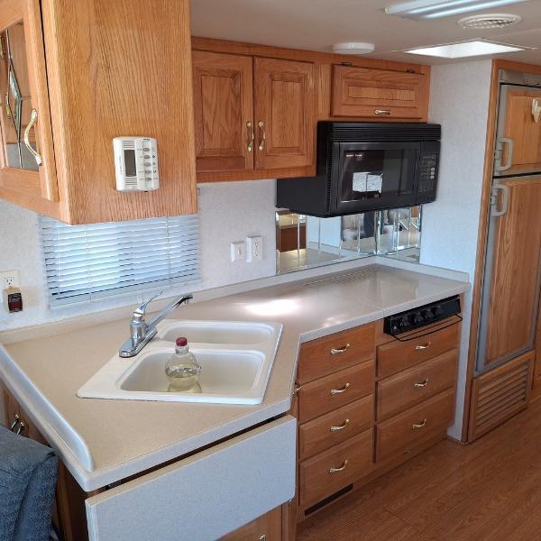 Newmar Dutch Star  2001