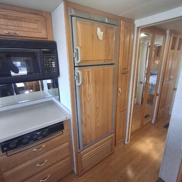 Newmar Dutch Star  2001