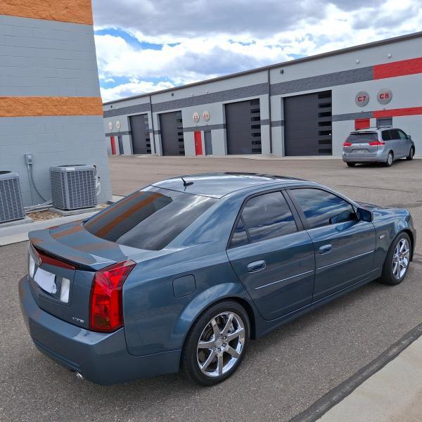 Cadillac CTS-V Sedan 4dr Sdn 2005