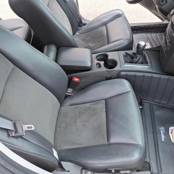 Cadillac CTS-V Sedan 4dr Sdn 2005