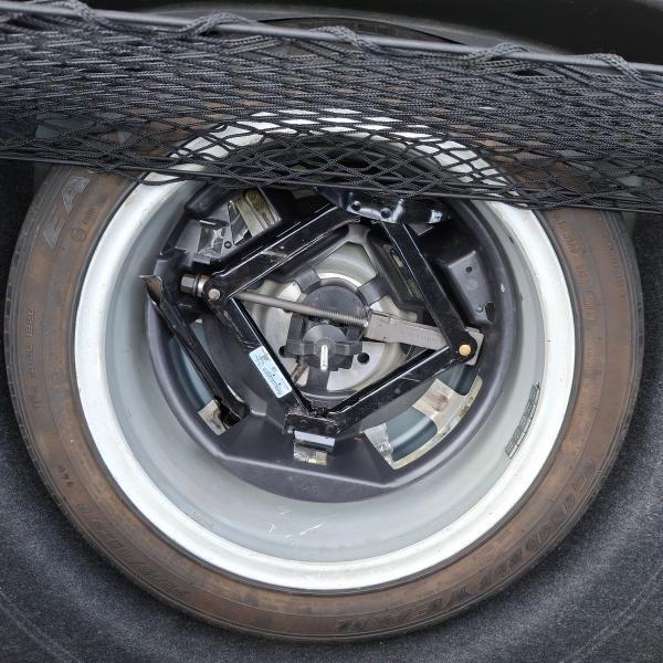 Cadillac CTS-V Sedan 4dr Sdn 2005