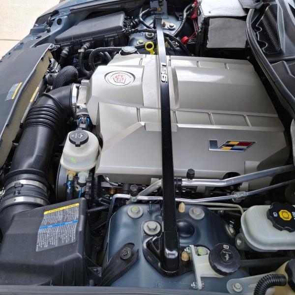 Cadillac CTS-V Sedan 4dr Sdn 2005