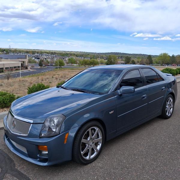 Cadillac CTS-V Sedan 4dr Sdn 2005