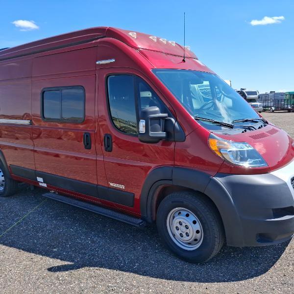 Winnebago Solis 59PX  2021