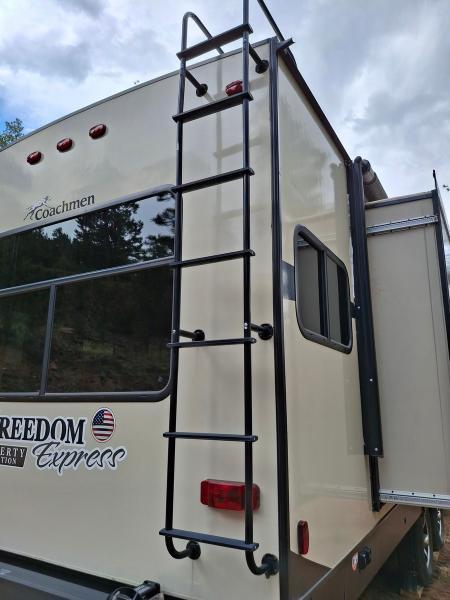 Coachmen Freedom Express  2018