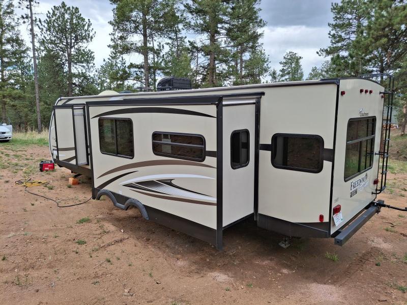 Coachmen Freedom Express  2018