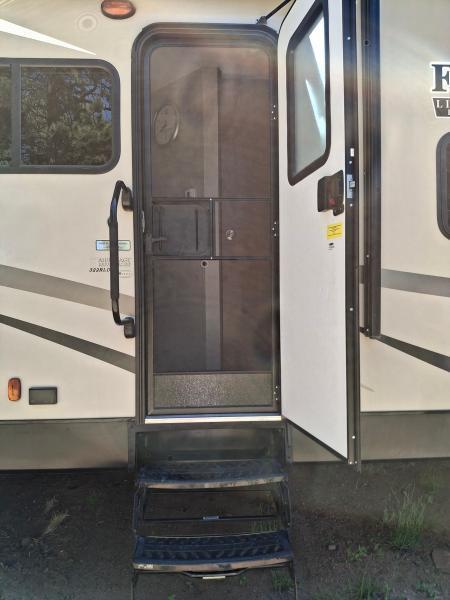 Coachmen Freedom Express  2018