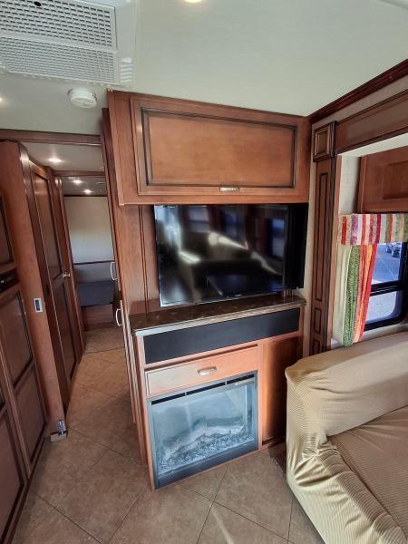 Fleetwood Bounder  2015