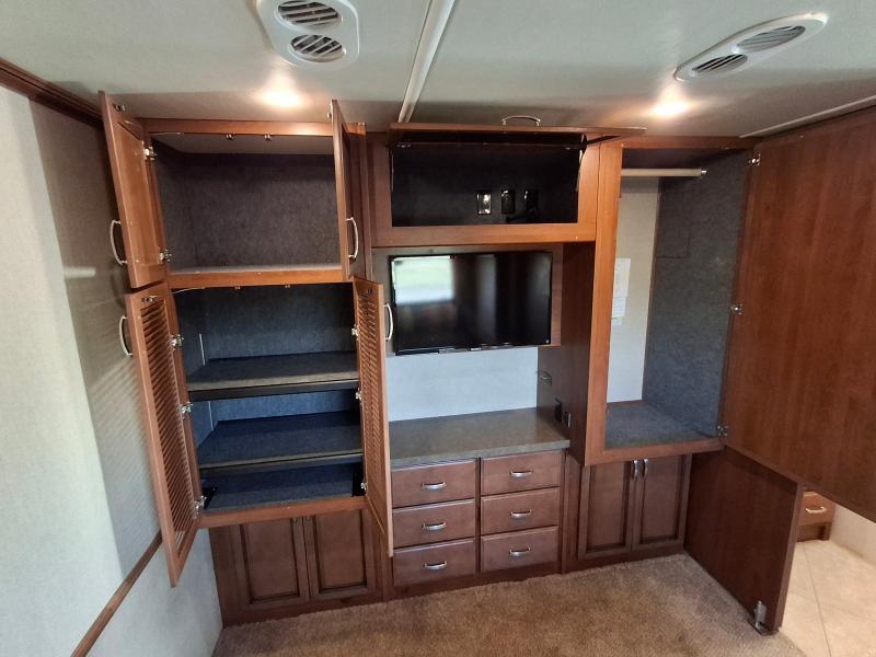 Fleetwood Bounder  2015