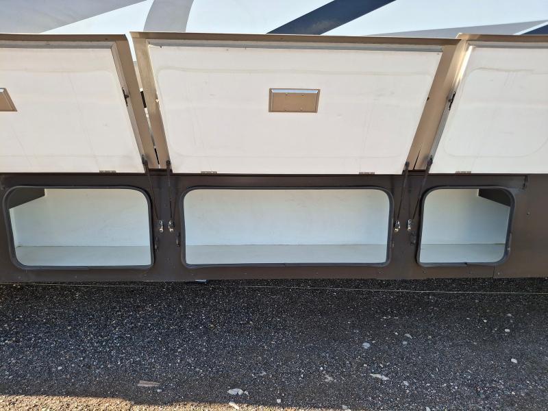 Fleetwood Bounder  2015