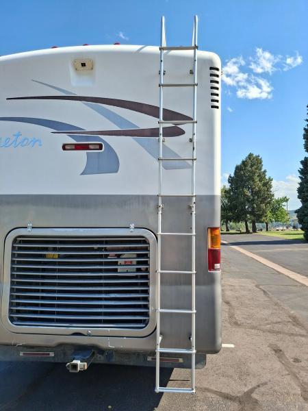 Tiffin Motorhomes Phaeton  2003
