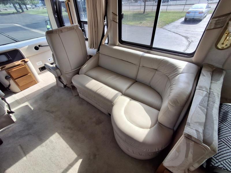 Tiffin Motorhomes Phaeton  2003