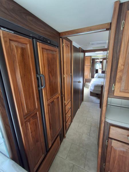 Tiffin Motorhomes Phaeton  2003