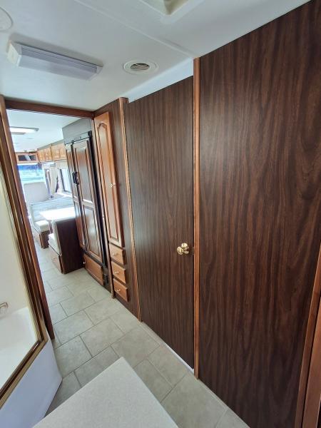 Tiffin Motorhomes Phaeton  2003