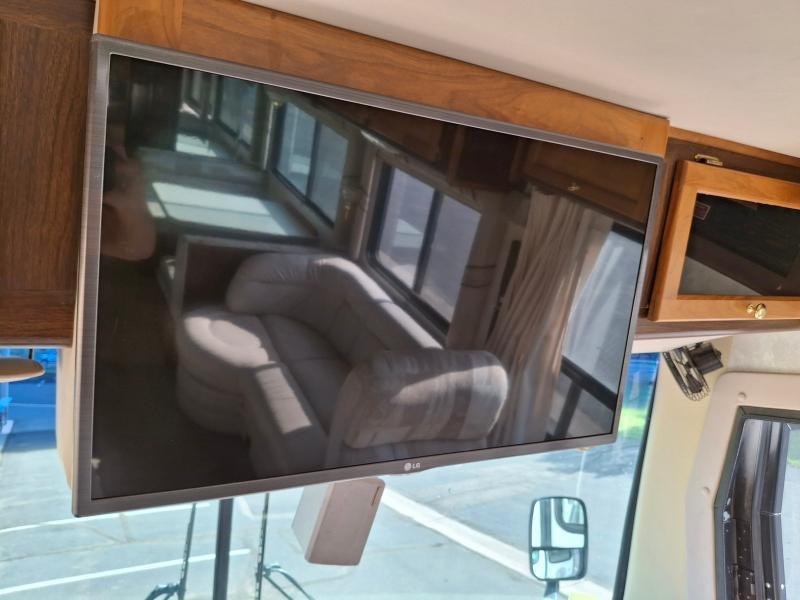 Tiffin Motorhomes Phaeton  2003
