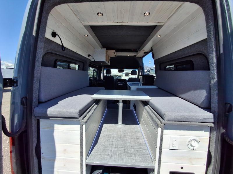 Mercedes-Benz 2500 Sprinter Vans  2023