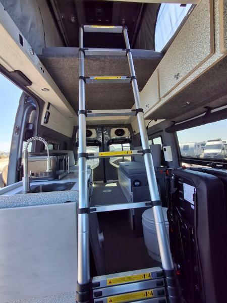 Mercedes-Benz 2500 Sprinter Vans  2023