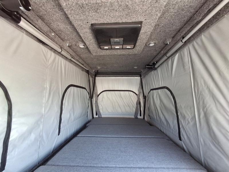 Mercedes-Benz 2500 Sprinter Vans  2023