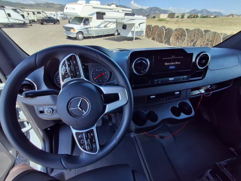 Mercedes-Benz 2500 Sprinter Vans  2023
