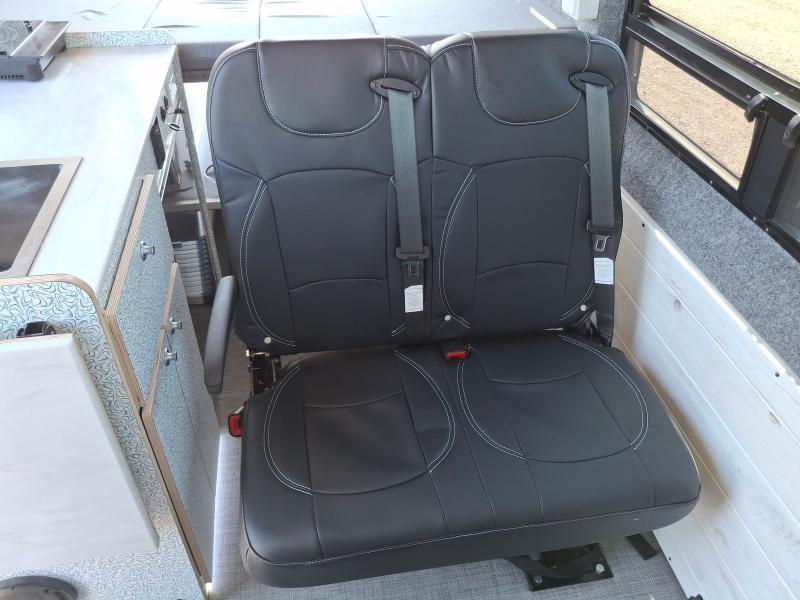 Mercedes-Benz 2500 Sprinter Vans  2023