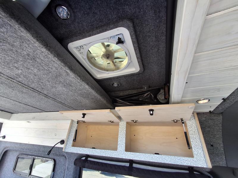 Mercedes-Benz 2500 Sprinter Vans  2023
