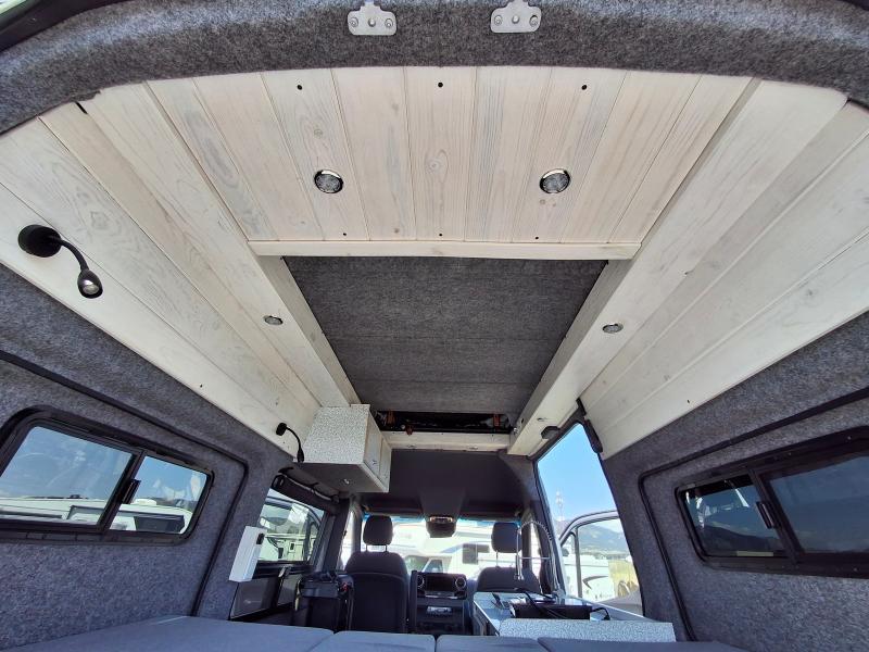 Mercedes-Benz 2500 Sprinter Vans  2023
