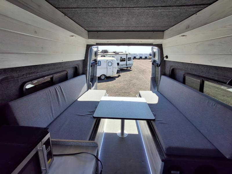 Mercedes-Benz 2500 Sprinter Vans  2023