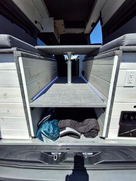 Mercedes-Benz 2500 Sprinter Vans  2023