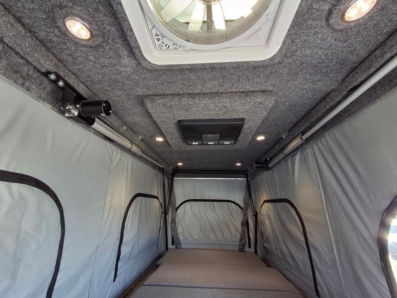 Mercedes-Benz 2500 Sprinter Vans  2023