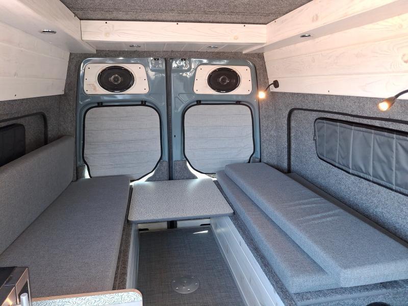 Mercedes-Benz 2500 Sprinter Vans  2023