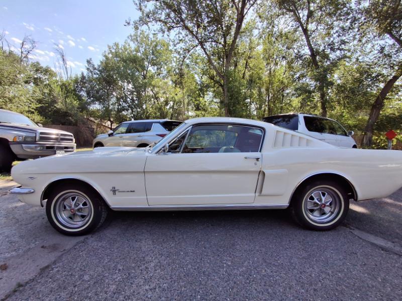 1965 Ford Mustang Fastback 2+2 Project Car