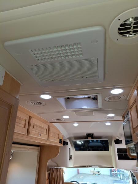 Coach House 231XL SD  2015