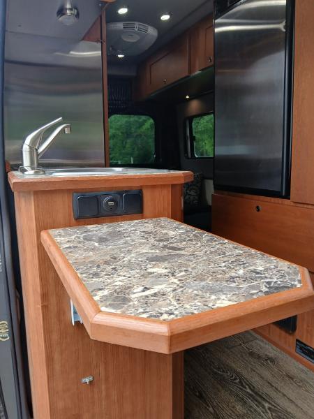 Roadtrek Motorhomes SS-Agile  2019
