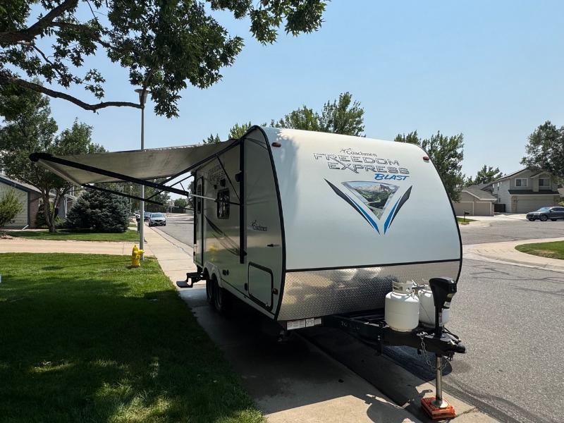 Coachmen Freedom Express Blast  2020