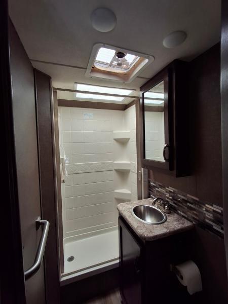 Thor Motor Coach Freedom Elite  2018