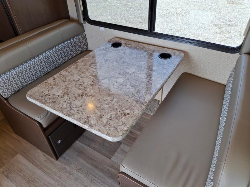 Thor Motor Coach Freedom Elite  2018