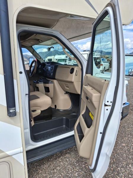 Thor Motor Coach Freedom Elite  2018