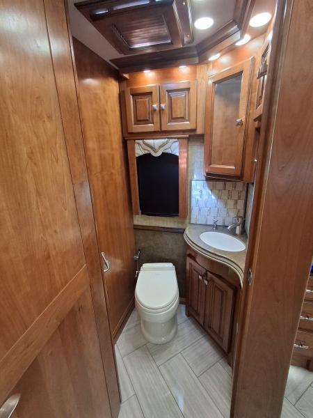 Tiffin Motorhomes Allegro Bus  2015