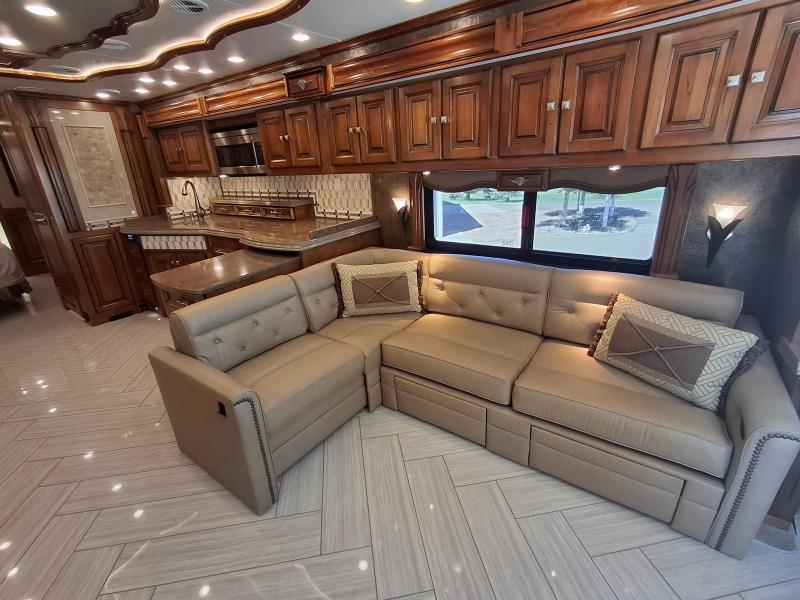 Tiffin Motorhomes Allegro Bus  2015