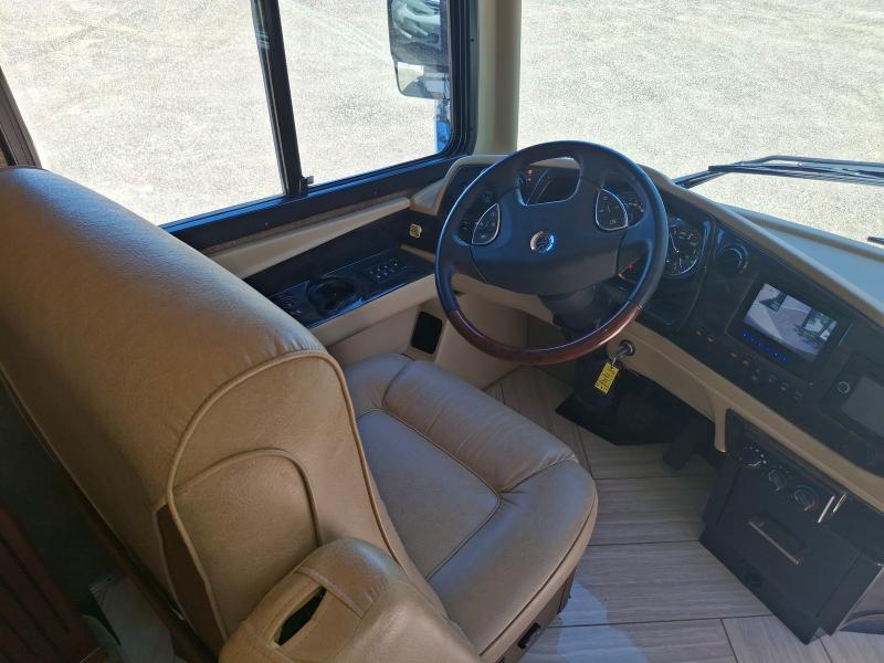 Tiffin Motorhomes Allegro Bus  2015