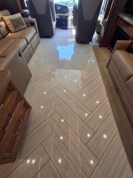 Tiffin Motorhomes Allegro Bus  2015