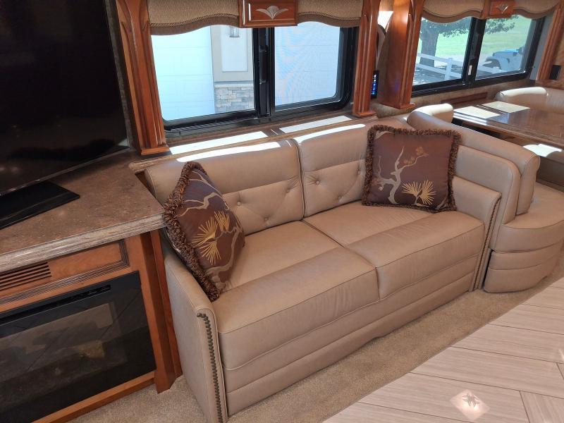 Tiffin Motorhomes Allegro Bus  2015