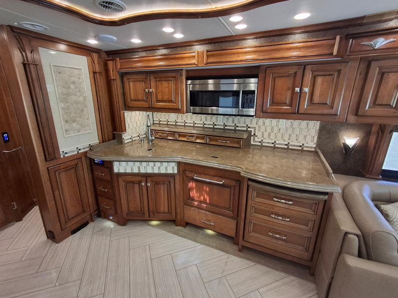 Tiffin Motorhomes Allegro Bus  2015