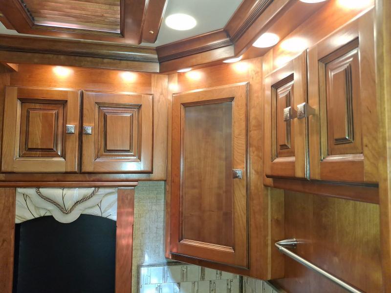Tiffin Motorhomes Allegro Bus  2015