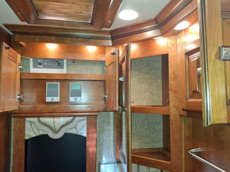 Tiffin Motorhomes Allegro Bus  2015