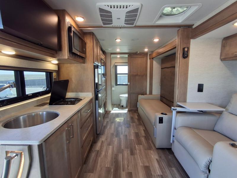 Tiffin Motorhomes Wayfarer  2023