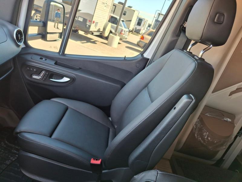 Tiffin Motorhomes Wayfarer  2023